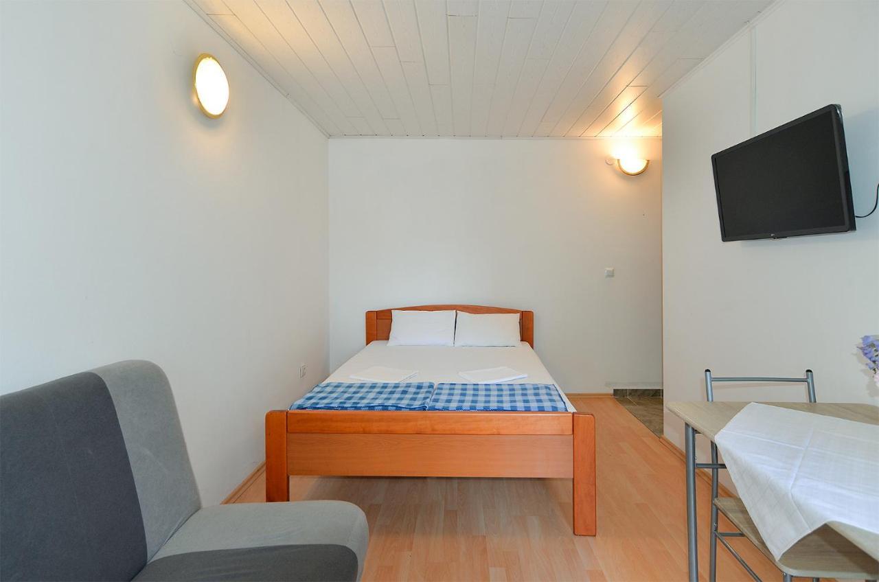 Apartment Bozo 1631 Fažana Esterno foto